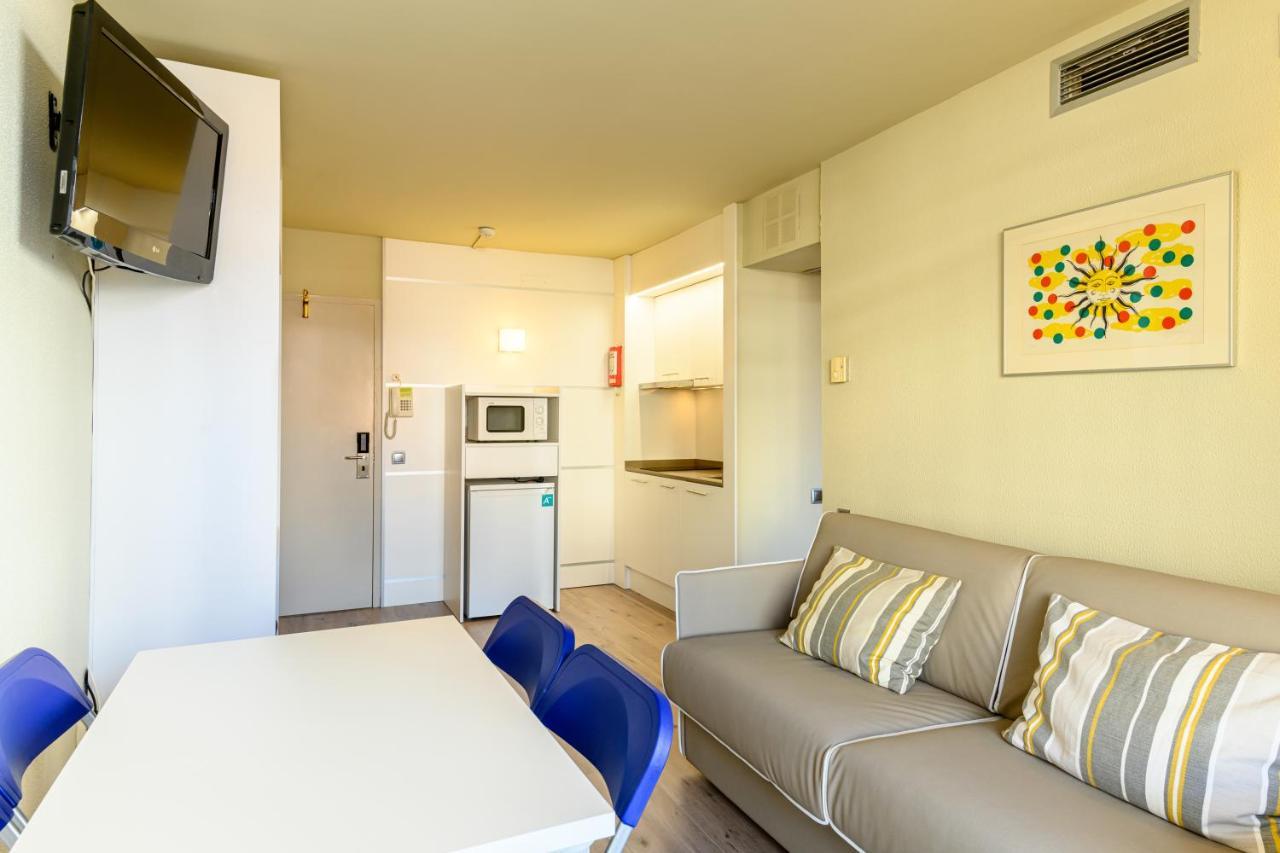 Medplaya Aparthotel Esmeraldas Tossa de Mar Ngoại thất bức ảnh