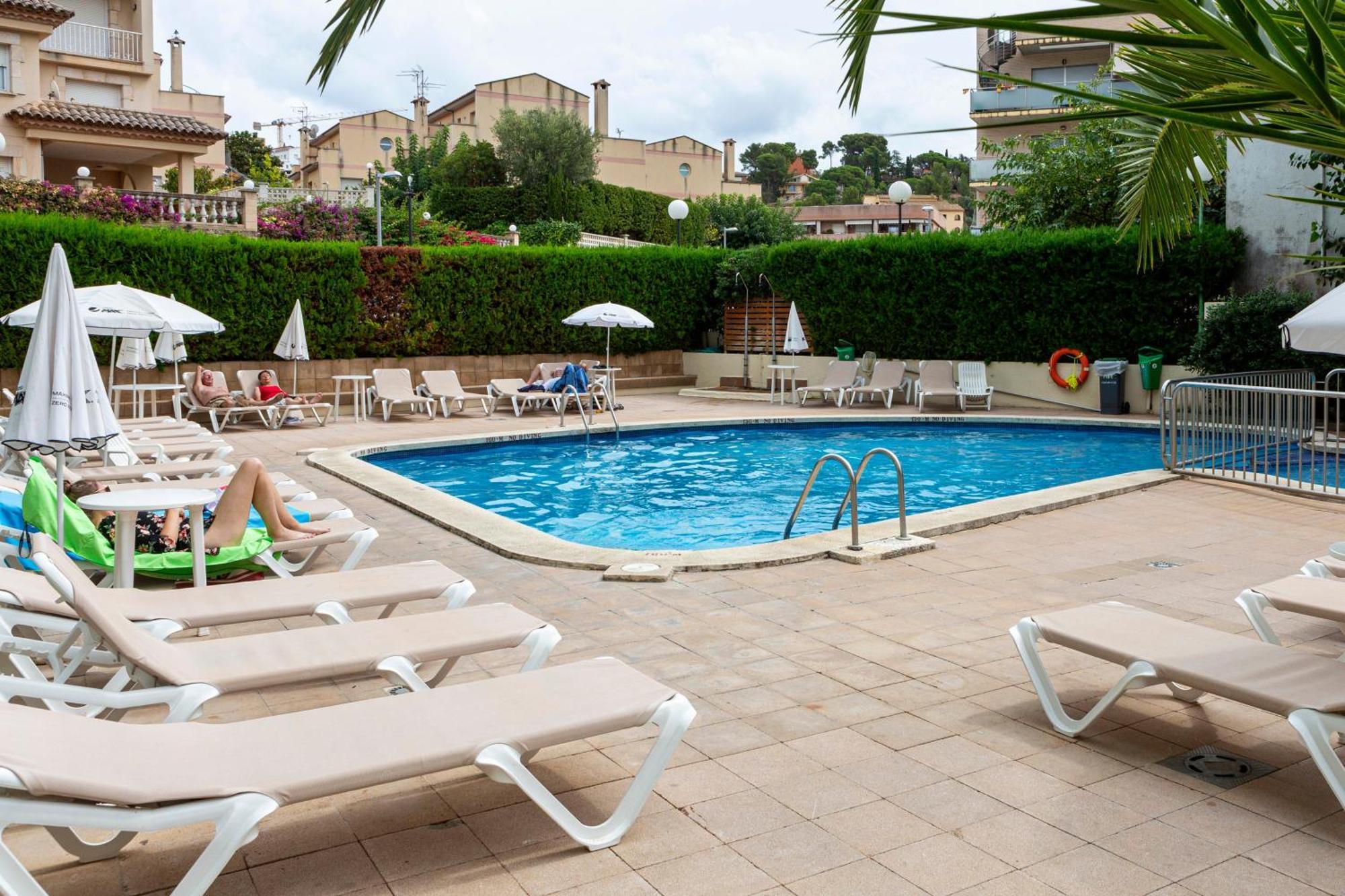 Medplaya Aparthotel Esmeraldas Tossa de Mar Ngoại thất bức ảnh