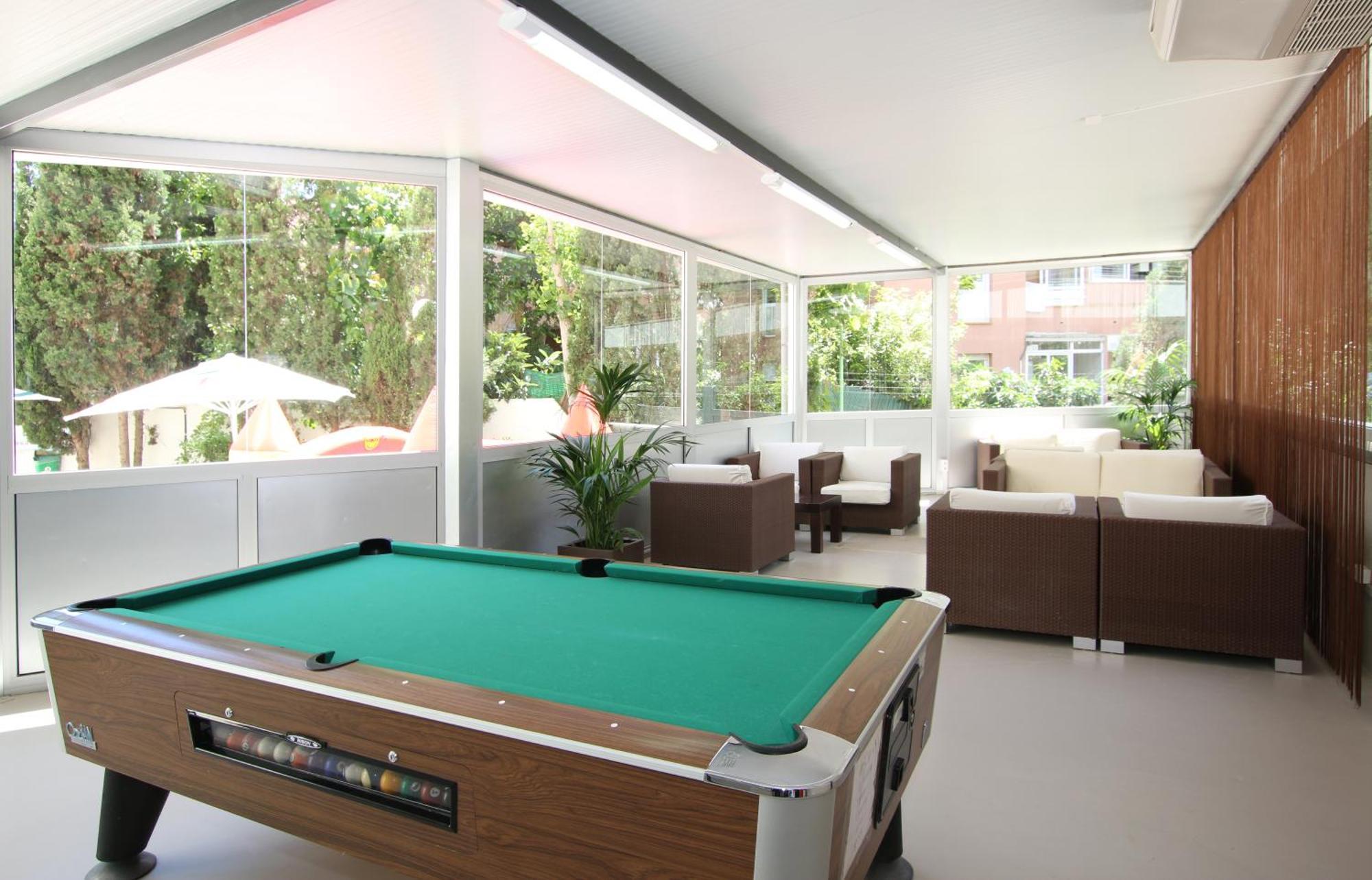 Medplaya Aparthotel Esmeraldas Tossa de Mar Ngoại thất bức ảnh