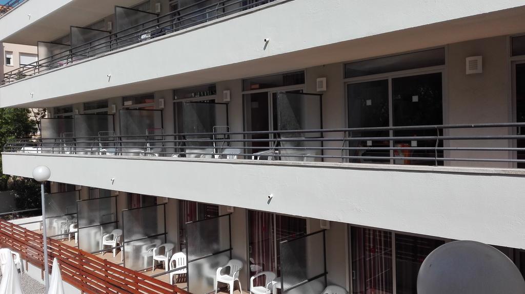 Medplaya Aparthotel Esmeraldas Tossa de Mar Ngoại thất bức ảnh